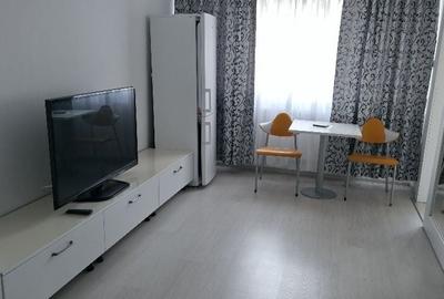 Garsonieră în Titan - 1