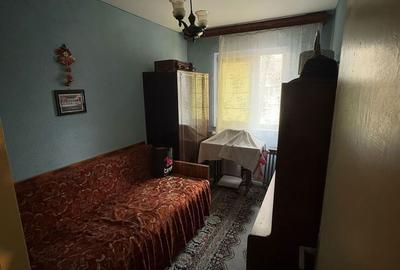 Apartament cu 3 camere semidecomandat în Central - 2