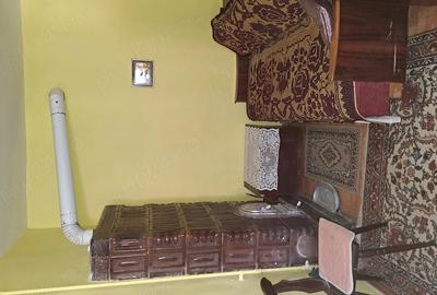 Casă cu 3 camere cu Teren 479 Mp în Central