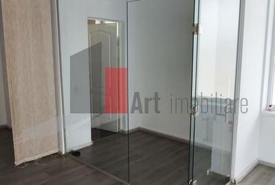 Spațiu comercial, de 200 mp, în Central - 10