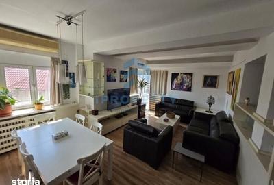 Apartament cu 4 camere în Centrul Civic