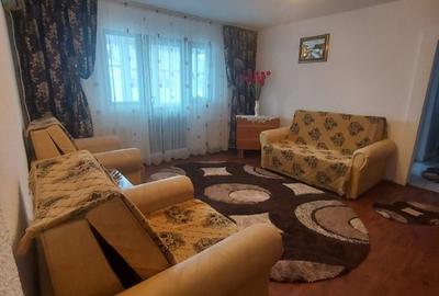 Apartament cu 2 camere semidecomandat în Micro 4 - 3