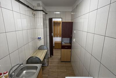 Garsonieră decomandată în Central - 4