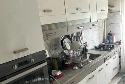 Apartament cu 4 camere decomandat în Craiovița Nouă - 8