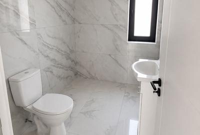 Casă cu 4 camere cu Teren 314 Mp în Central
