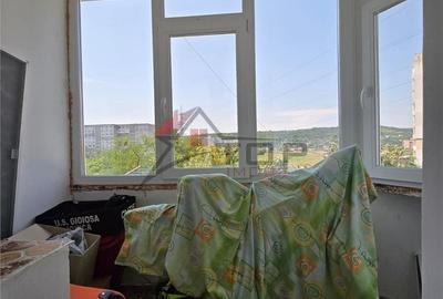 Apartament cu 2 camere decomandat în Alexandru cel Bun