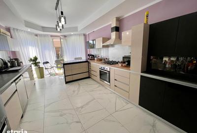 Casă cu 5 camere cu Teren 150 Mp în Ștefăneștii de Jos