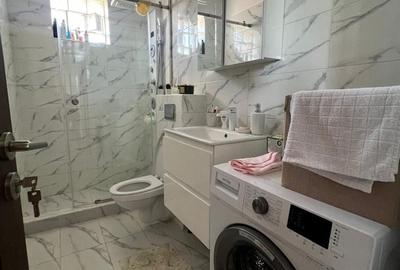 Apartament cu 2 camere decomandat în 1 Mai - 2