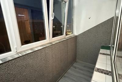 Apartament cu 2 camere decomandat în Sârbi - 3