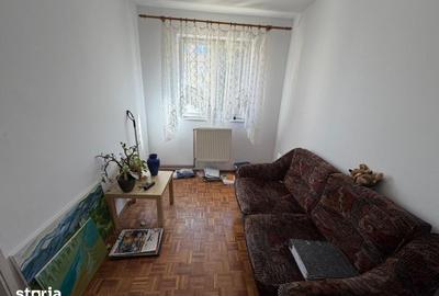 Apartament cu 3 camere decomandat în Ștrand - 1