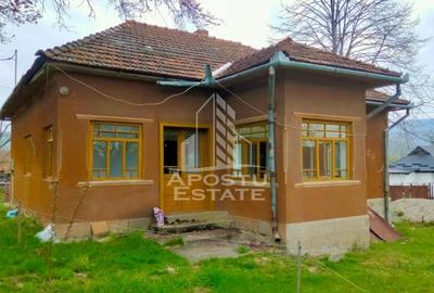 Casă individuală cu 4 camere cu Canalizare în Măgulicea - 1