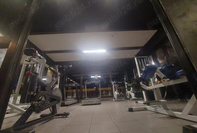 Spațiu comercial, de 220 mp, în Central - 6