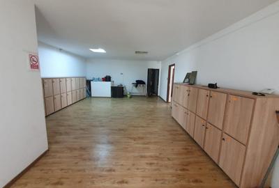 Spațiu comercial, de 2,200 mp, în Central - 1