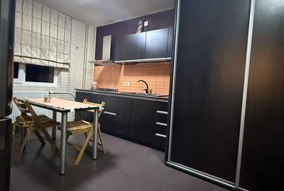Apartament cu 2 camere semidecomandat în Mărgeanului