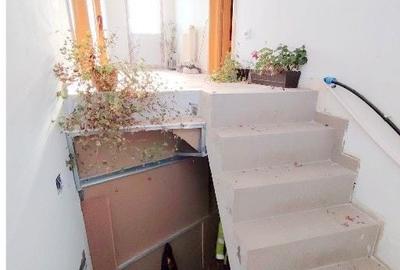 Casă cu 5 camere cu Teren 643 Mp în Nicolae Bălcescu - 10