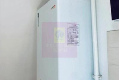Apartament cu 2 camere nedecomandat în Vitan