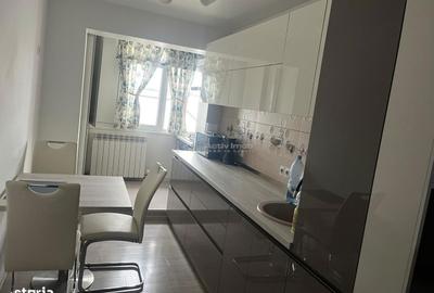 Apartament cu 3 camere în Micro 6 - 2