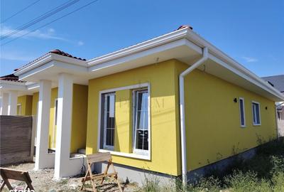 Casă cu 3 camere în Urseni
