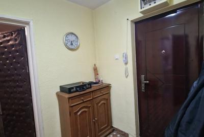 Apartament cu 3 camere decomandat, mobilat în Titan - 8