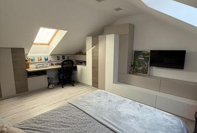 Apartament cu 2 camere decomandat, mobilat în Zorilor