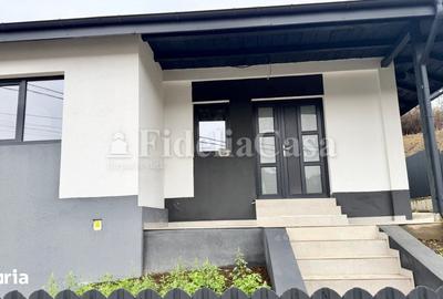 Casă cu 4 camere cu Teren 400 Mp în Bârnova
