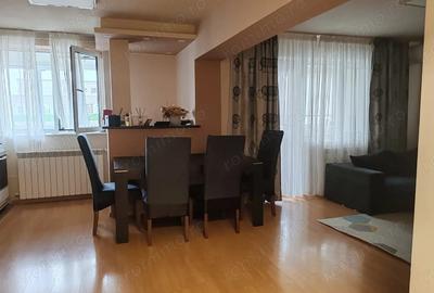 Apartament cu 4 camere decomandat în Micro 20 - 19