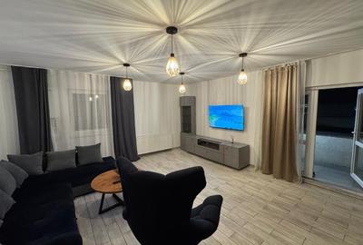 Apartament cu 3 camere decomandat, mobilat în Florești
