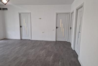 Casă cu 3 camere în Valu lui Traian