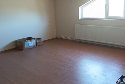 Casă cu 4 camere în Goranu - 3