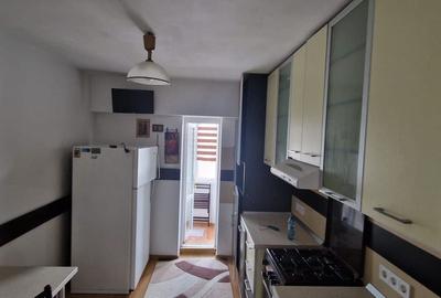 Apartament cu 3 camere decomandat în Fălticeni