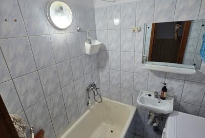 Apartament cu 2 camere decomandat în Bahne