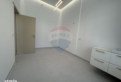 Spațiu comercial, de 70 mp, în Central - 2