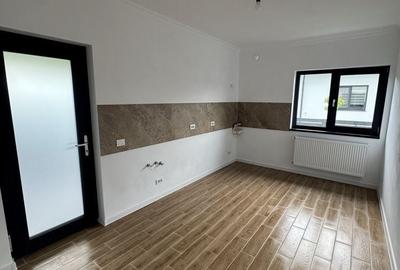 Casă cu 4 camere în Pașcani - 8
