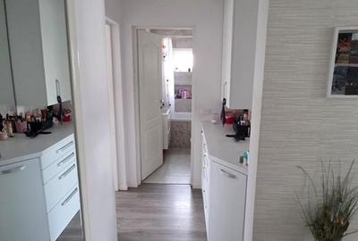 Apartament cu 3 camere în Micro 16 - 14