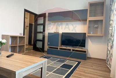 Apartament cu 2 camere decomandat în Văcăresti - 2