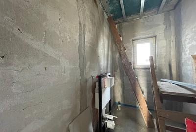 Duplex cu 4 camere cu Canalizare în Moșnița Veche - 13