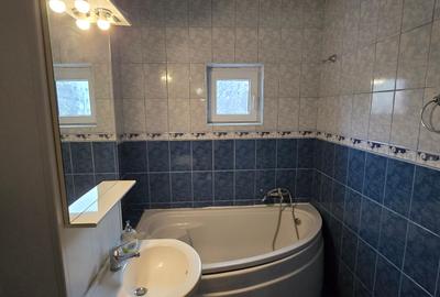 Apartament cu 4 camere decomandat în Central - 9