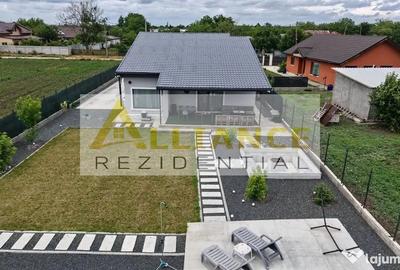 Casă cu 4 camere cu Teren 755 Mp în Frumușani