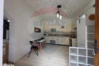 Apartament cu 3 camere în Central - 11