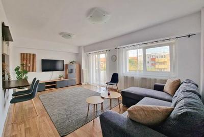 Apartament cu 3 camere decomandat, mobilat în Zorilor