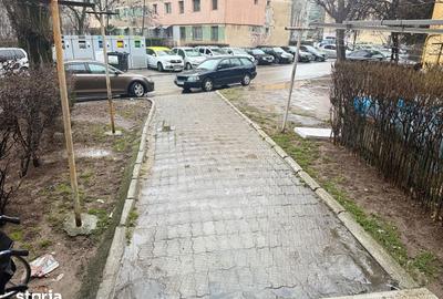 Apartament cu 2 camere semidecomandat în Micro 9 - 1