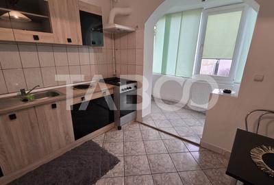 Apartament cu 2 camere semidecomandat, mobilat în Mihai Viteazul