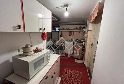 Duplex cu 6 camere cu Teren 250 Mp în Cisnădie - 3