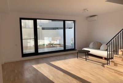 Casă cu 5 camere cu Teren 98 Mp în Central - 1