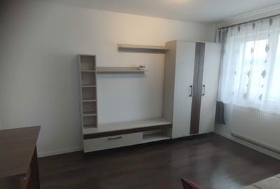 Garsonieră în Traian - 4