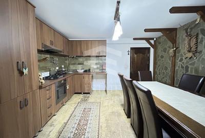 Casă cu 5 camere cu Teren 538 Mp în Pecineaga - 16