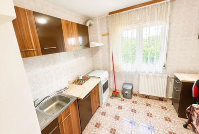 Apartament cu 2 camere semidecomandat în Calea București