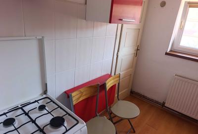 Garsonieră decomandată în Central - 4