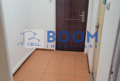 Garsonieră decomandată în Nord