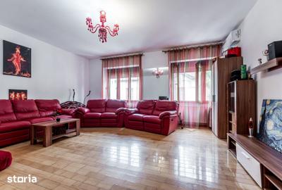 Casă cu 6 camere cu Teren 558 Mp în Central